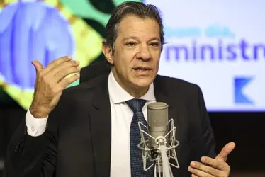 Imagem ilustrativa da imagem Fernando Haddad: “Difícil é fazer super-ricos pagarem na isenção do IR”
