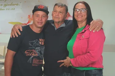 Imagem ilustrativa da imagem Filho adotivo doou rim: “Meu pai me salvou e agora retribuí”