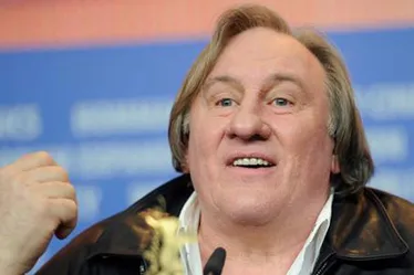 Imagem ilustrativa da imagem Gérard Depardieu começa a ser julgado por acusações de agressão e estupro