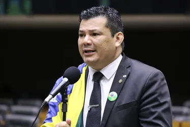 Imagem ilustrativa da imagem Gilvan da Federal pode ter mandato suspenso