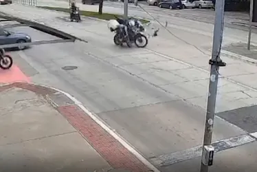 Imagem ilustrativa da imagem Homem é atingido por policial após militar furar o semáforo