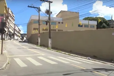 Imagem ilustrativa da imagem Homem é baleado após sair de supermercado em Cariacica sem pagar