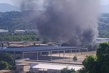 Imagem ilustrativa da imagem Incêndio atinge empresa de coleta de lixo no Sul do ES