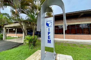 Imagem ilustrativa da imagem Ipem abre seleção simplificada com 30 vagas para Recife, Caruaru e Petrolina