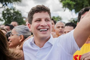 Imagem ilustrativa da imagem João Campos crava: PSB seguirá maior partido de Pernambuco em 2026