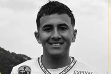 Imagem ilustrativa da imagem Jogador de 21 anos morre após choque de cabeça com goleiro rival