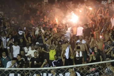 Imagem ilustrativa da imagem Jogadores do Rio Branco comemoram classificação para a segunda final consecutiva