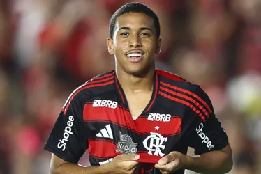 Imagem ilustrativa da imagem Joshua tem multa de R$ 450 milhões e mais de 100 gols como meia na base do Flamengo