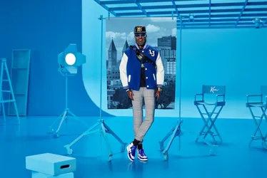 Imagem ilustrativa da imagem LeBron James faz parceria com Barbie é primeiro homem a se transformar em Ken; veja preço do boneco