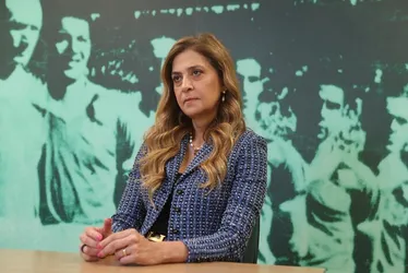 Imagem ilustrativa da imagem Leila Pereira diz que foi ignorada pela Conmebol após racismo contra Luighi: ‘Resolveremos na Fifa’