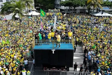 Imagem ilustrativa da imagem Levantamento da USP aponta que ato de Bolsonaro no RJ reuniu 18,3 mil pessoas