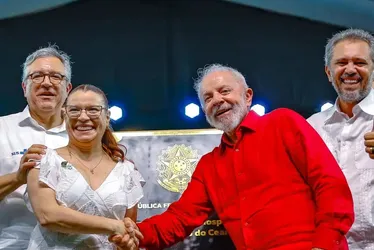 Imagem ilustrativa da imagem Lula diz que Brasil continuará crescendo acima de 3% neste ano