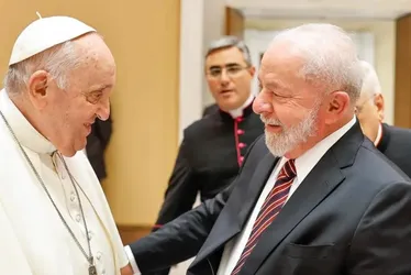 Imagem ilustrativa da imagem Lula e comitiva de autoridades devem embarcar na quinta-feira para funeral do papa