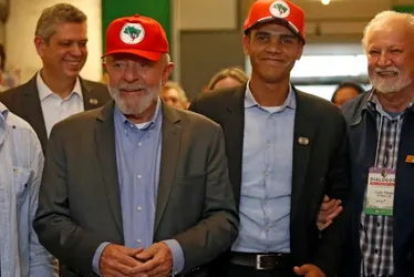 Imagem ilustrativa da imagem MST invade terras em 3 estados e pressiona governo após ato com Lula