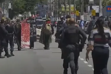 Imagem ilustrativa da imagem Manifestantes invadem prefeitura contra ação de reintegração de posse em Vila Velha