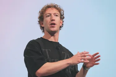 Imagem ilustrativa da imagem Mark Zuckerberg pode ter de vender WhatsApp