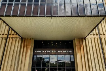 Imagem ilustrativa da imagem Mercado reduz estimativas para crescimento da economia e inflação