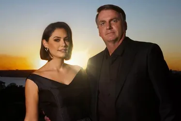 Imagem ilustrativa da imagem Michelle provoca 'supremo poderoso' sobre prisão de Bolsonaro