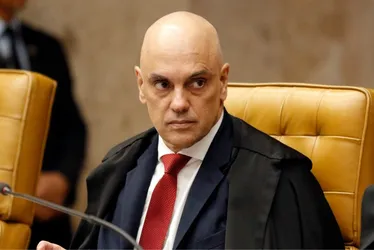 Imagem ilustrativa da imagem Moraes intima delegado, peritos e agentes da PF como testemunhas da trama golpista