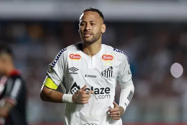 Imagem ilustrativa da imagem Neymar acompanha Kings League um dia após deixar jogo do Santos antes do início