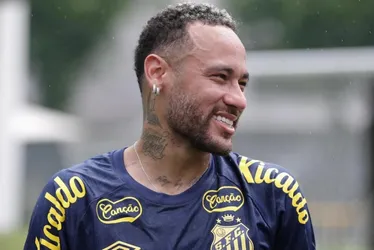 Imagem ilustrativa da imagem Neymar compra Ferrari avaliada em R$ 7,5 milhões; veja detalhes do carro