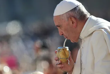 Imagem ilustrativa da imagem O que papa Francisco pensava de Maradona, Messi e Pelé