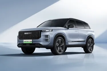 Imagem ilustrativa da imagem Omoda E5 e Jaecoo 7: carros chineses que rodam até 1.200 km sem reabastecer