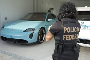 Imagem ilustrativa da imagem PF apreende cerca de R$ 41 mi em bens e dinheiro em operação contra fraudes no INSS