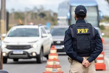 Imagem ilustrativa da imagem PRF vai usar pátios e guinchos do Detran no ES
