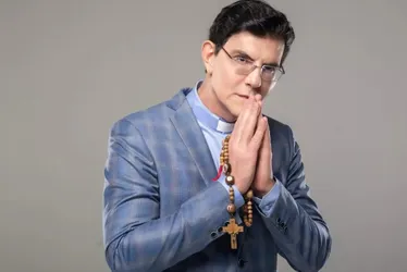Imagem ilustrativa da imagem Padre Manzotti retoma a luta contra o mal em novo livro