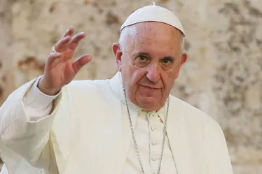 Imagem ilustrativa da imagem Papa Francisco tem crise de asma prolongada e condição de saúde é crítica, diz Vaticano