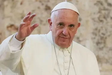 Imagem ilustrativa da imagem Papa precisou de transfusão de sangue e teve crise respiratória, diz vaticano