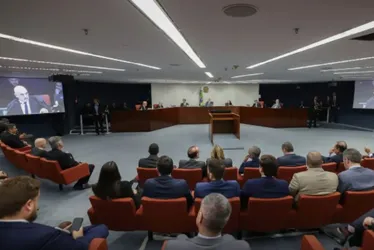 Imagem ilustrativa da imagem Por unanimidade, STF torna Bolsonaro e aliados réus por golpe de Estado