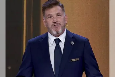 Imagem ilustrativa da imagem Presidente da Conmebol banca final da Libertadores em Lima