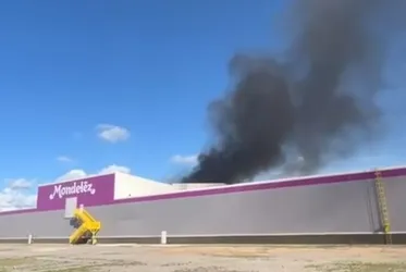 Imagem ilustrativa da imagem Princípio de incêndio atinge fábrica da Mondelez, em Vitória de Santo Antão