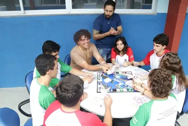 Imagem ilustrativa da imagem Professores do ensino médio em desafio de Matemática