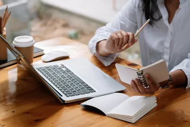 Imagem ilustrativa da imagem Qualificar ES abre 20 mil vagas para cursos online gratuitos