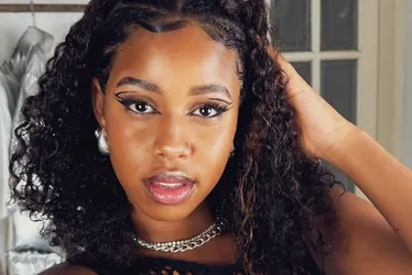 Imagem ilustrativa da imagem Quem era Karen Silva, ex-The Voice Kids que morreu após sofrer AVC hemorrágico