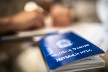Imagem ilustrativa da imagem Recife tem mais de mil vagas de emprego com salários de até R$ 8 mil