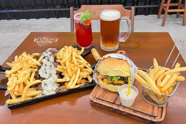 Imagem ilustrativa da imagem Roteiro gastronômico nas montanhas do ES: cervejas, hambúrgueres e sabores locais
