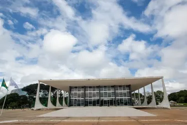 Imagem ilustrativa da imagem STF confirma Moraes, Dino e Zanin em julgamento de Bolsonaro