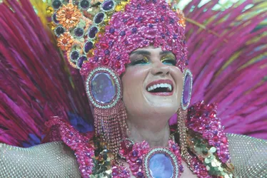 Imagem ilustrativa da imagem Samba da Unidos de Jucutuquara empolga com as paradinhas da bateria