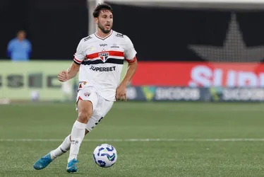 Imagem ilustrativa da imagem São Paulo confirma lesão e Calleri fora da temporada por cirurgia no joelho