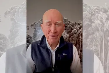 Imagem ilustrativa da imagem Sebastião Salgado agradece homenagem feita por campeã do carnaval de Vitória