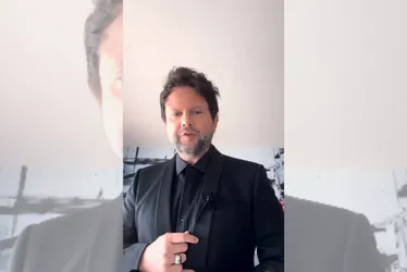 Imagem ilustrativa da imagem Selton Mello revela look do Oscar 2025 com homenagem a Rubens Paiva e à mãe; veja