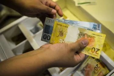 Imagem ilustrativa da imagem Portabilidade de consignado para CLT entre bancos começa a valer
