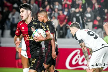 Imagem ilustrativa da imagem Vasco vacila no final e fica no empate com o Melgar na estreia da Sul-Americana