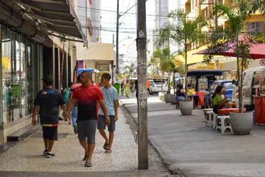 Imagem ilustrativa da imagem Veja como vai funcionar o comércio do Grande Recife durante a Semana Santa