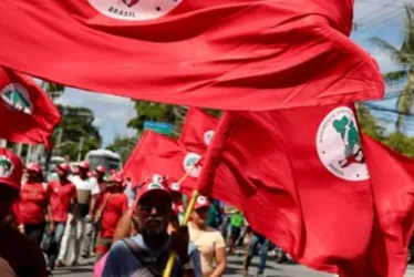 Imagem ilustrativa da imagem Vítima de atropelamento em ato do MST, no Recife, passou por duas cirurgias