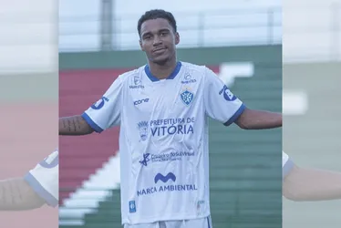 Imagem ilustrativa da imagem Vitória atropela fora e assume a liderança da Copa ES. Porto Vitória tropeça